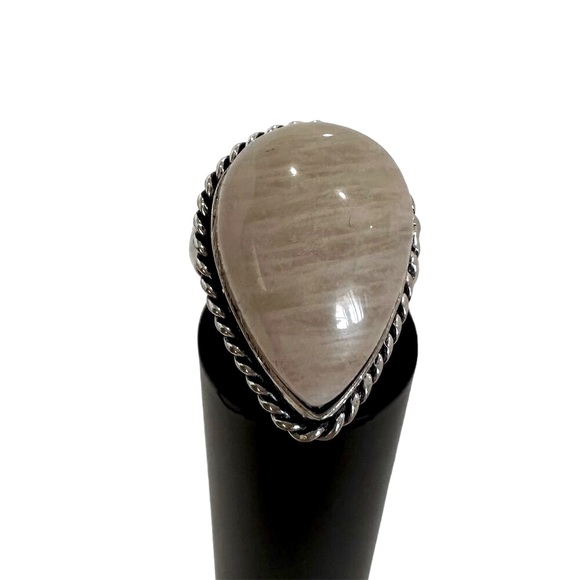 💕 Natural Peach Pear Moonstone Silver overlay Ring Size adjustable - Picture 2 of 6